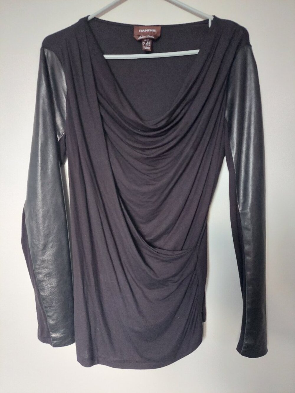 Danier Women's XS Top Mixed-media Construction Super Soft Leather Sleeves